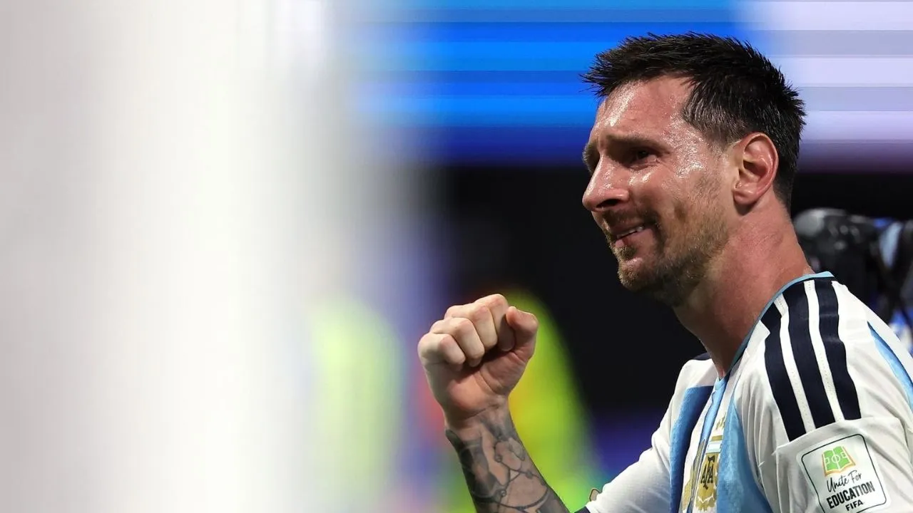 Imagen Principal de Nota: Messi llora: Argentina celebra remontada épica ante Egipto