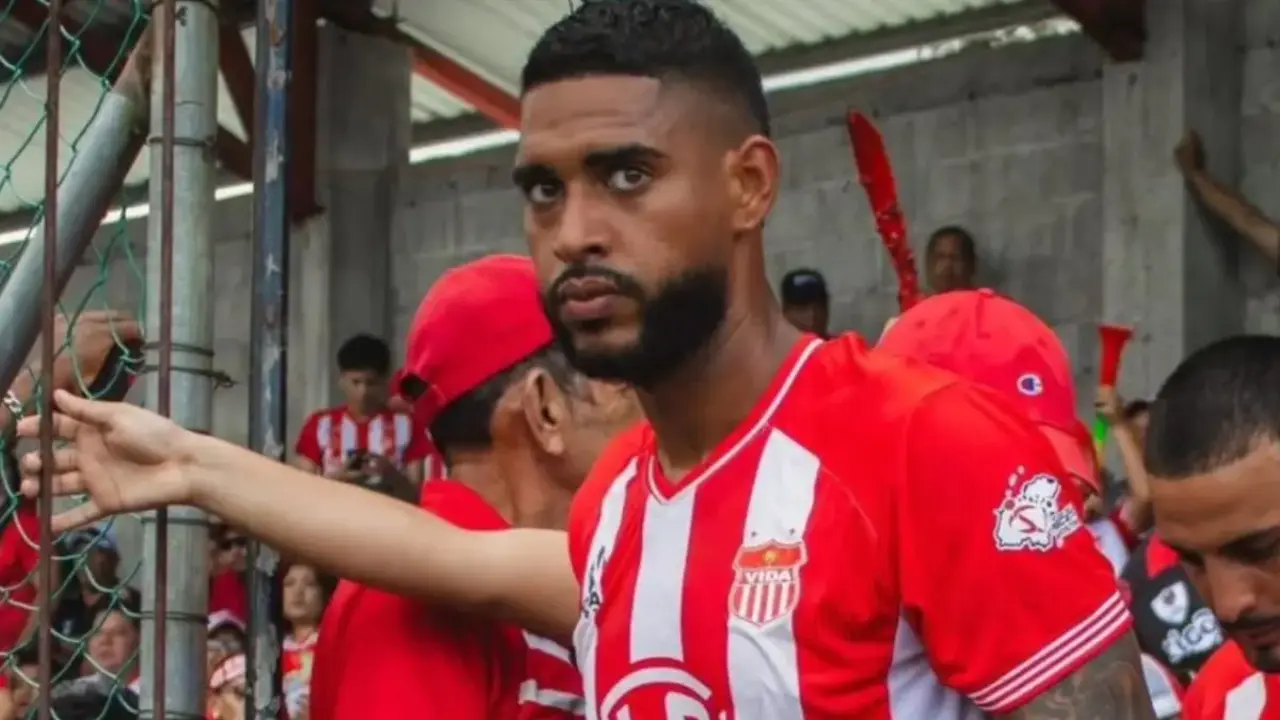 Luto en el fútbol: muere Martín Jiménez, panameño que tuvo un paso por Honduras Imagen de Luto en el fútbol: muere Martín Jiménez, panameño que tuvo un paso por Honduras