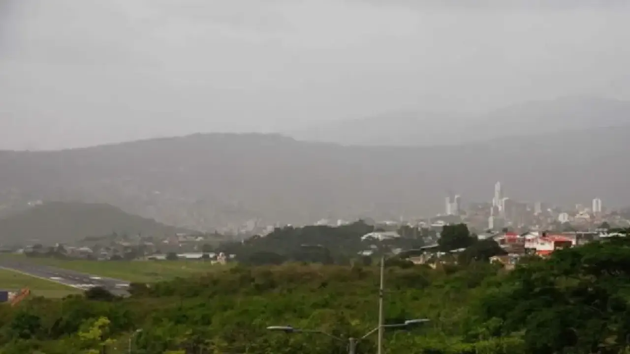 Polvo del Sahara cubre Honduras y reduce posibilidades de lluvia este miércoles Imagen de Polvo del Sahara cubre Honduras y reduce posibilidades de lluvia este miércoles