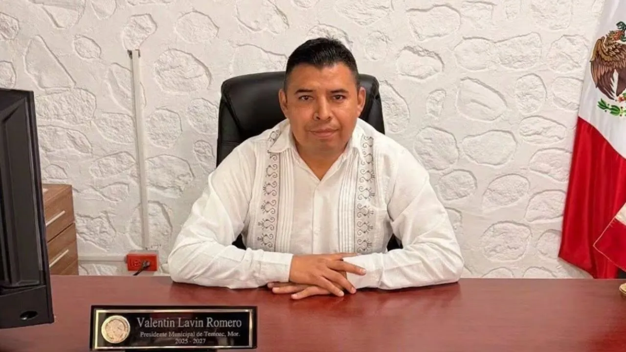 Sicarios le quitan la vida a alcalde dentro de su palacio municipal Imagen de Sicarios le quitan la vida a alcalde dentro de su palacio municipal