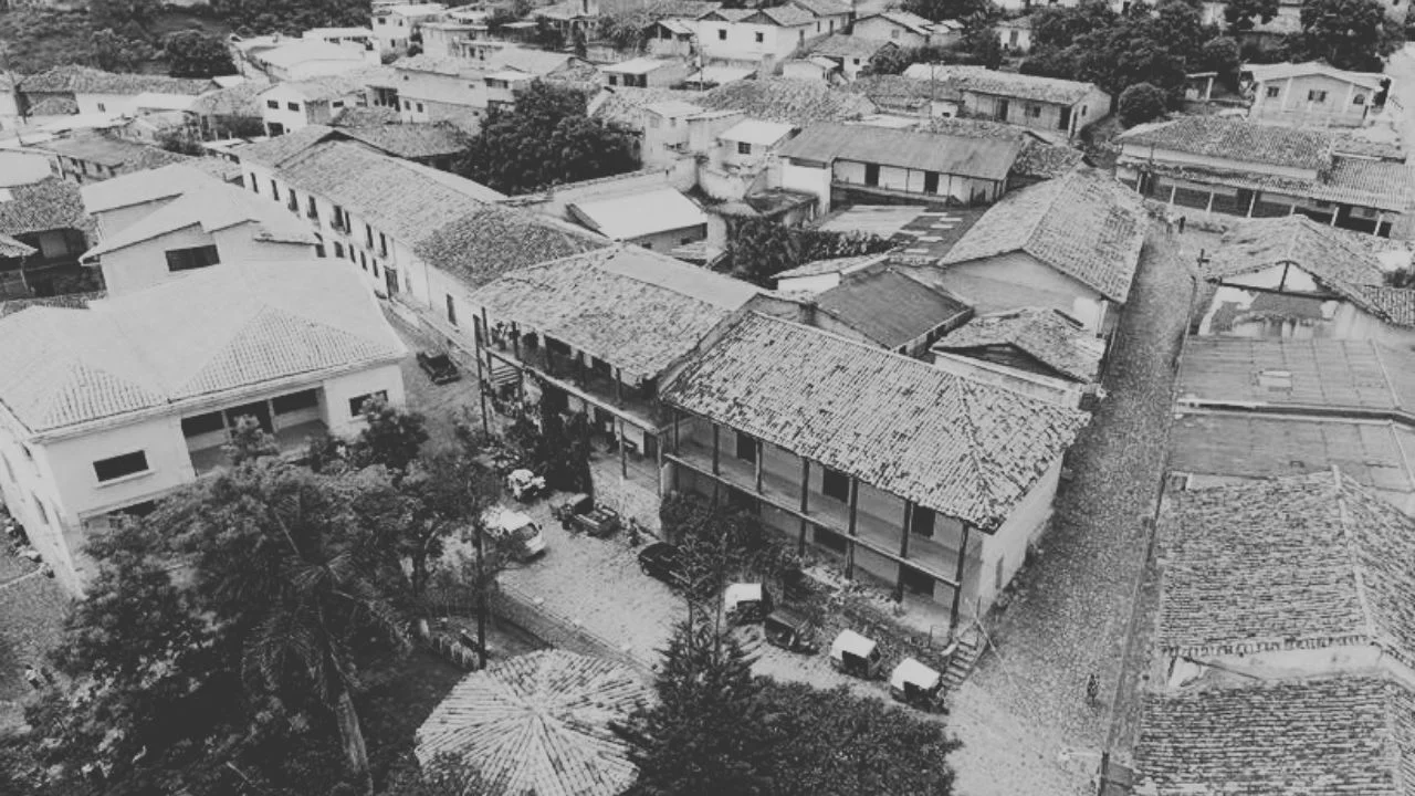 Médico hondureño revela extraña experiencia que vivió en casa de Yuscarán Imagen de Médico hondureño revela extraña experiencia que vivió en casa de Yuscarán