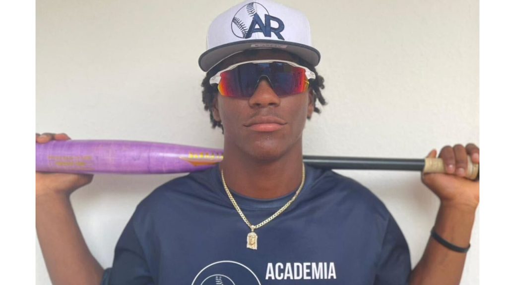 Cubano desde los 13 años le ha llamado la atención practicar el béisbol.