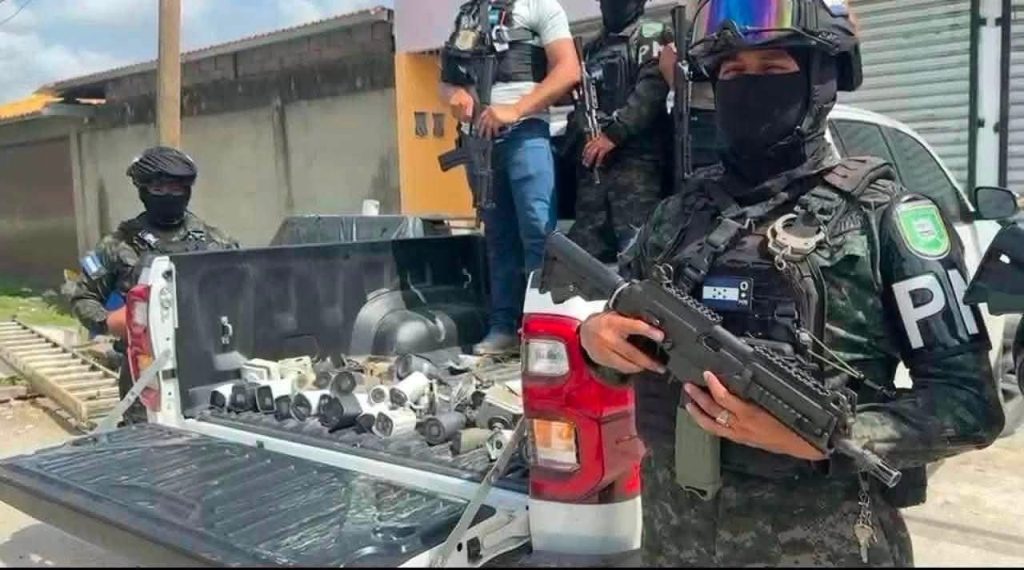 Las cámaras que según autoridades instalaron las pandillas