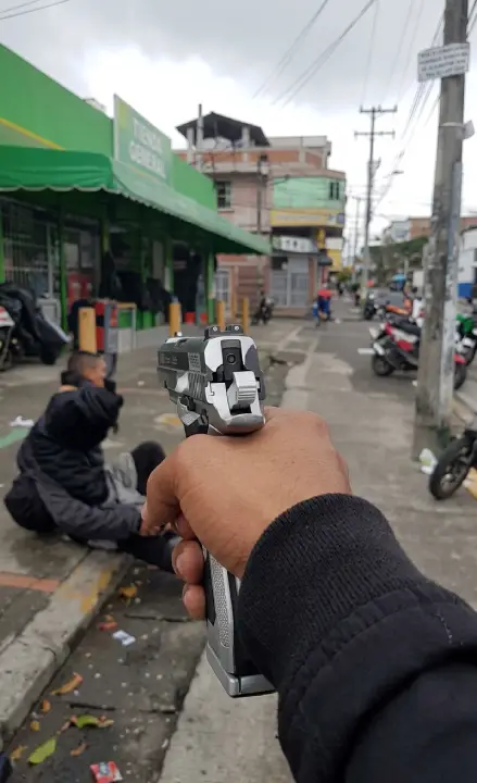 Extorsionadores disparan a negocios
