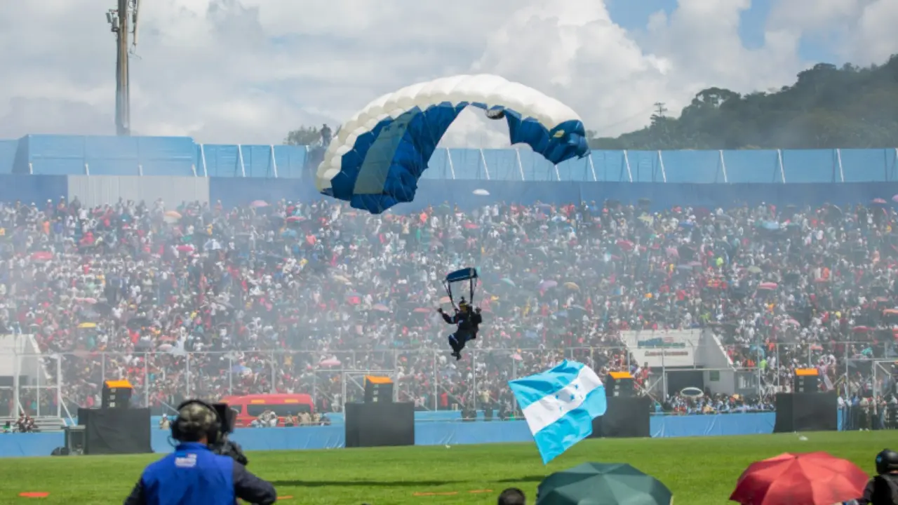 paracaídas estadio personas