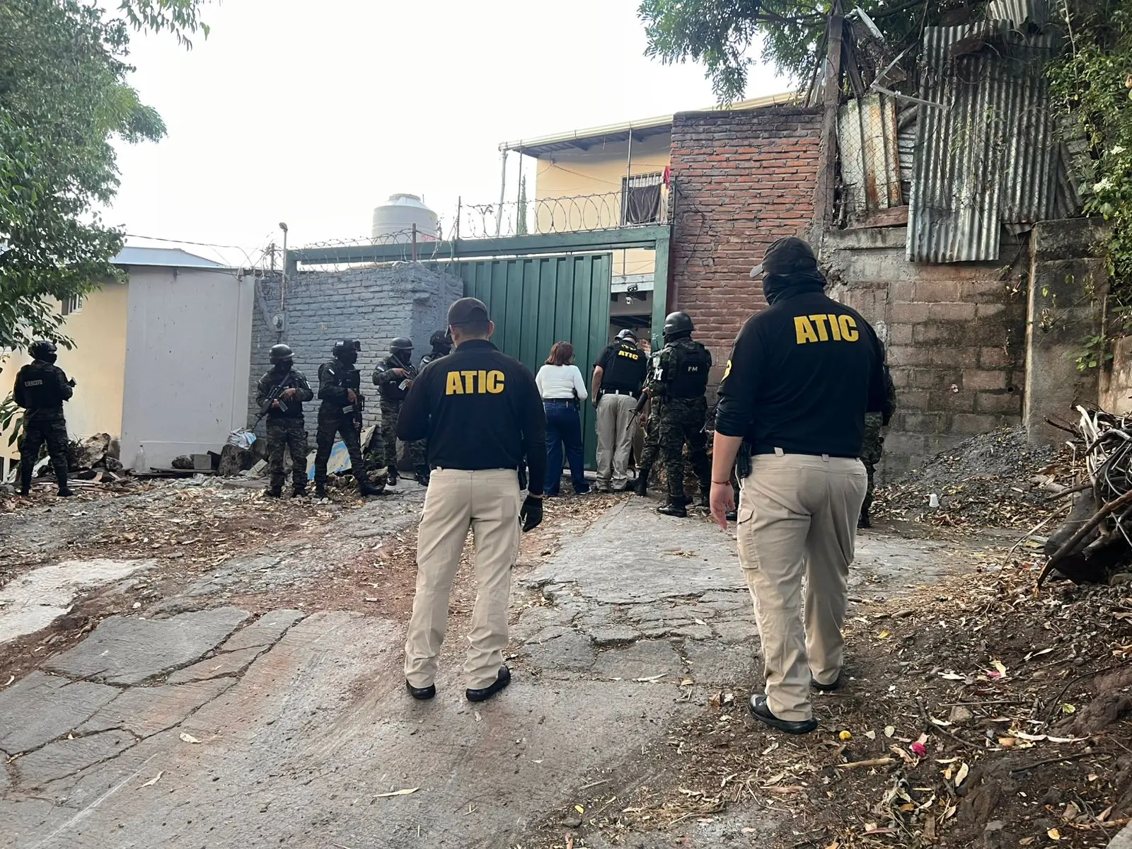 agentes de la ATIC