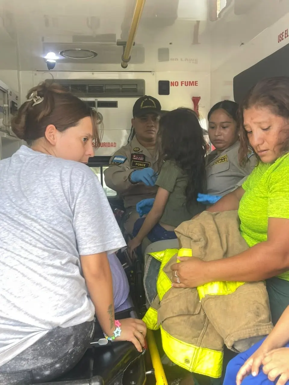 PERSONAS EN AMBULANCIA