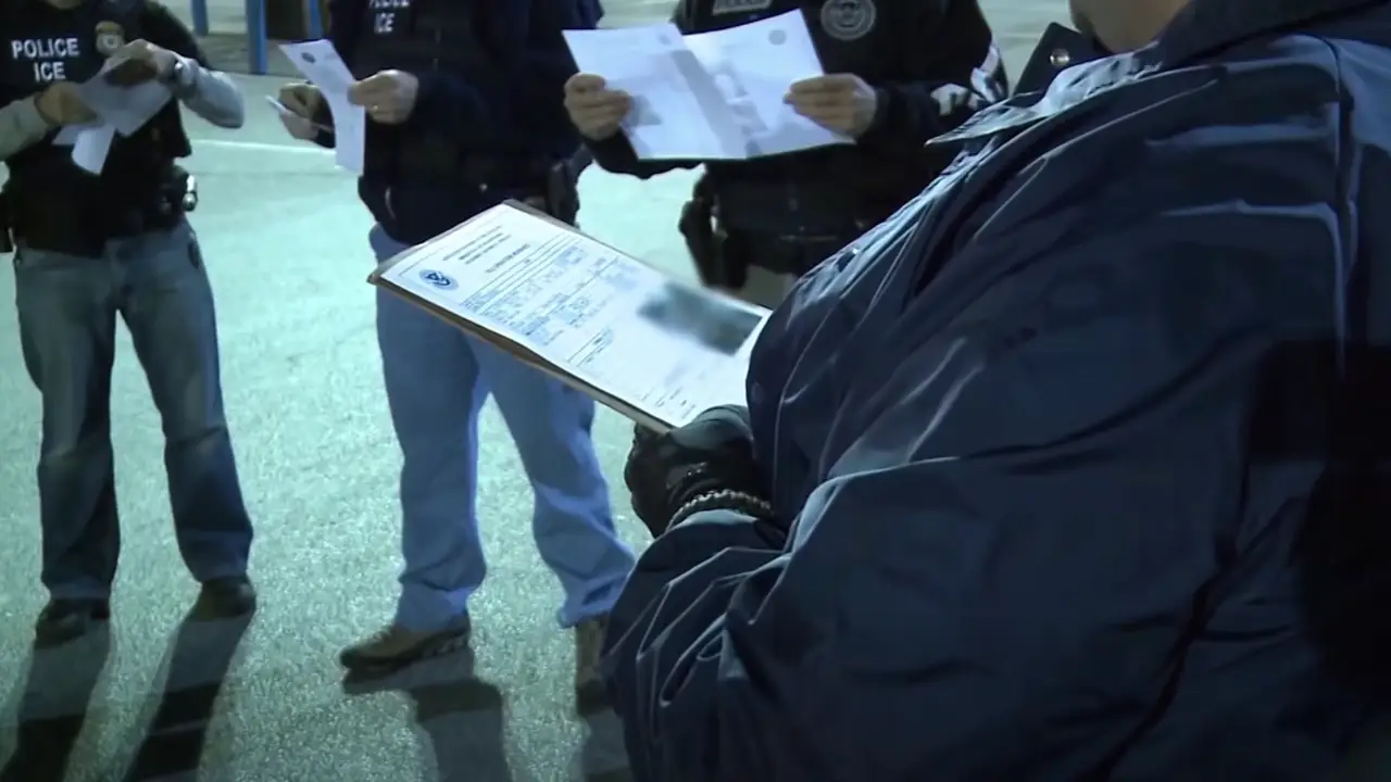 Agentes migratorios