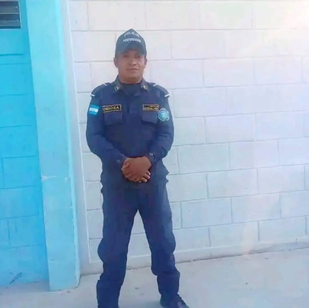 Foto del policía penitenciario Olvin Adonay Mendoza Cruz que murió en un accidente