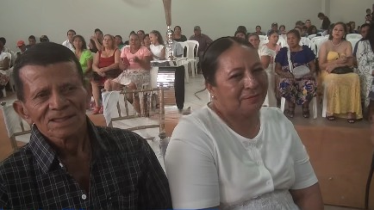 Imagen de 'Me voy a poner el yugo': novio sorprende con su confesión en bodas de Choluteca