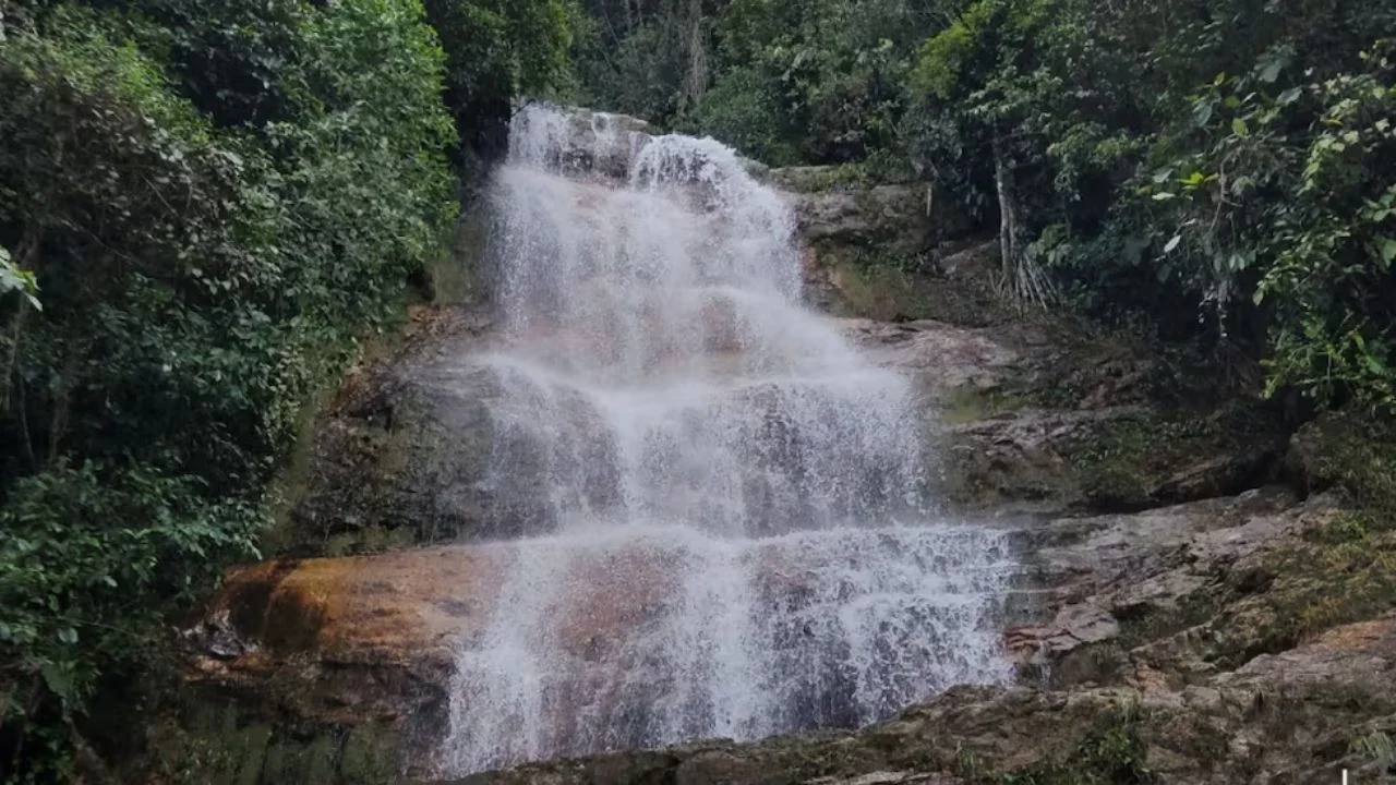 El municipio que recibió a cientos por el 'embrujo' de una piedra preciosa Imagen de El municipio que recibió a cientos por el 'embrujo' de una piedra preciosa