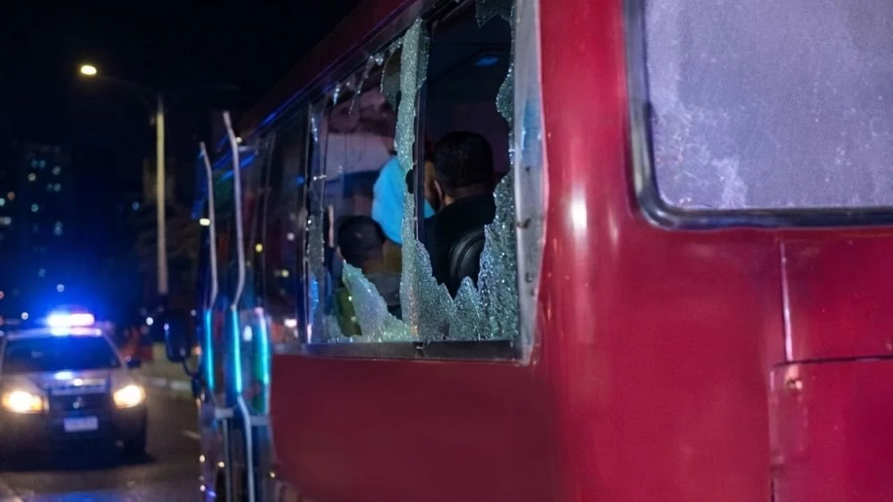 Imagen de Ataque contra bus de aficionados del Motagua deja un herido