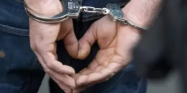 Imagen de 'Lo denunció': hondureña encuentra a su hija menor teniendo intimidad con hombre
