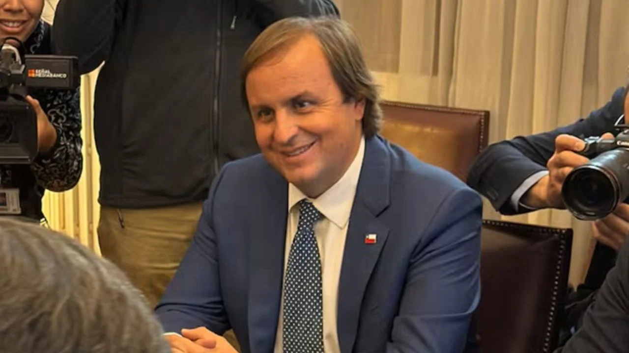 Imagen de Francisco Riveros biografía Wikipedia: currículum vitae, esposa, hijos y quién es