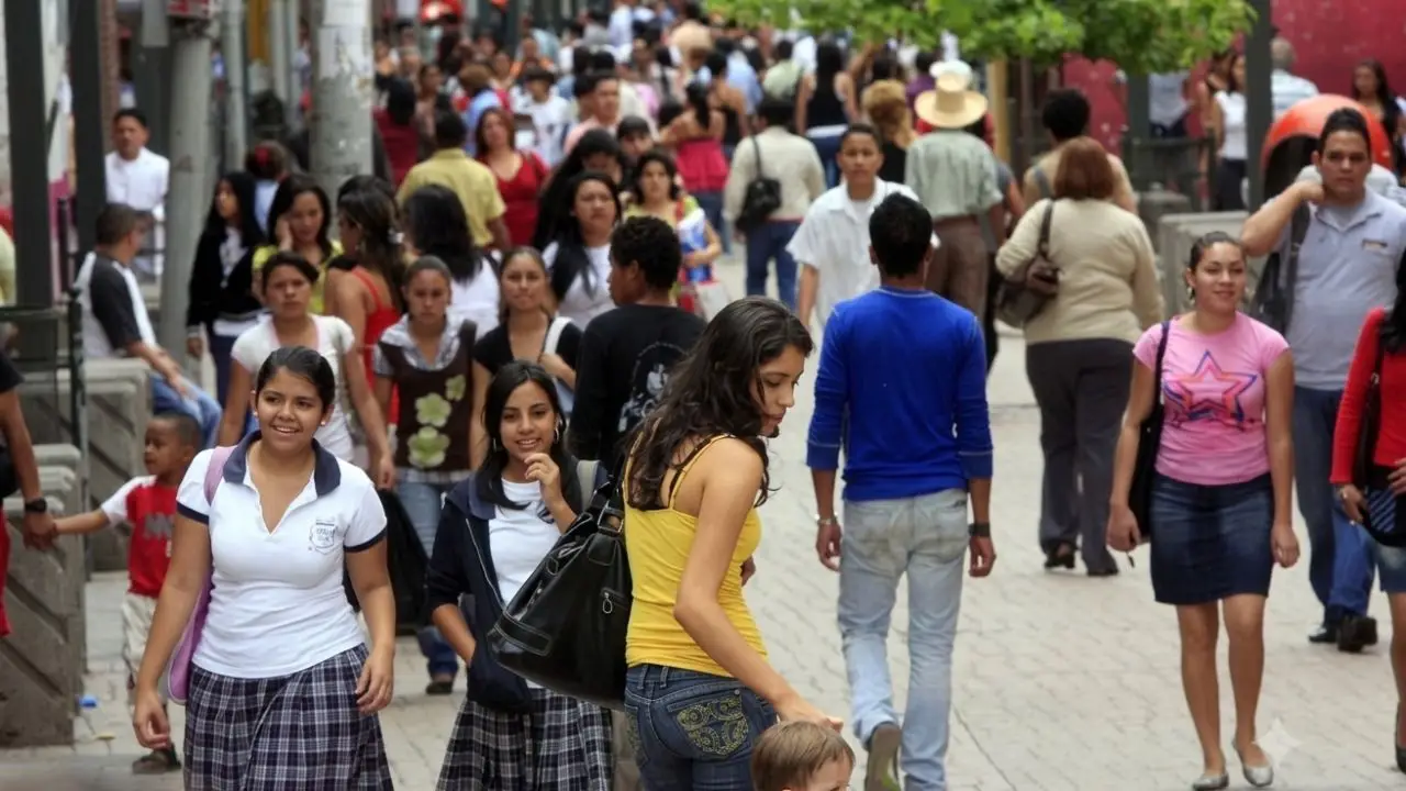 Independizarse, un sueño que la economía vuelve cada vez más difícil para los jóvenes