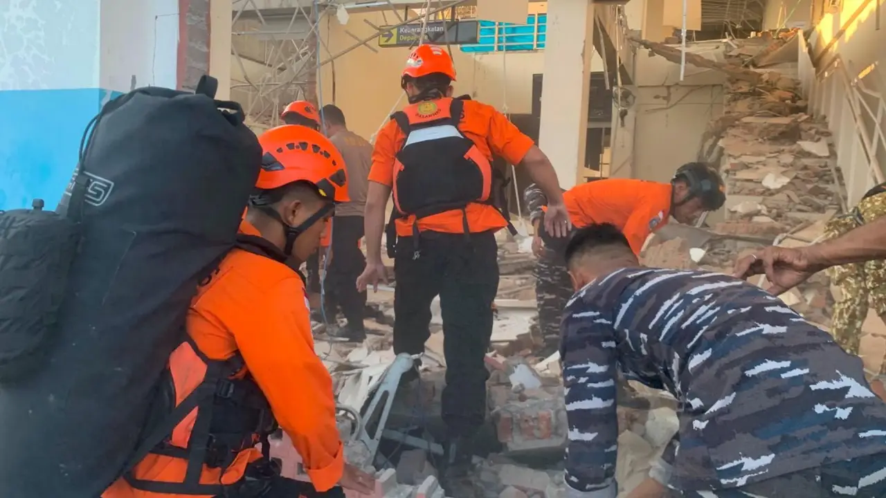 Dos muertos y un herido por un terremoto de 7,7 en la costa de Indonesia Imagen de Dos muertos y un herido por un terremoto de 7,7 en la costa de Indonesia