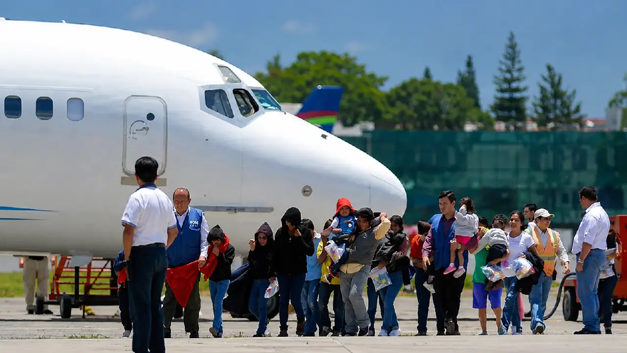 Más de 30 mil hondureños retornaron deportados de tres países en lo que va de 2026 Imagen de Más de 30 mil hondureños retornaron deportados de tres países en lo que va de 2026