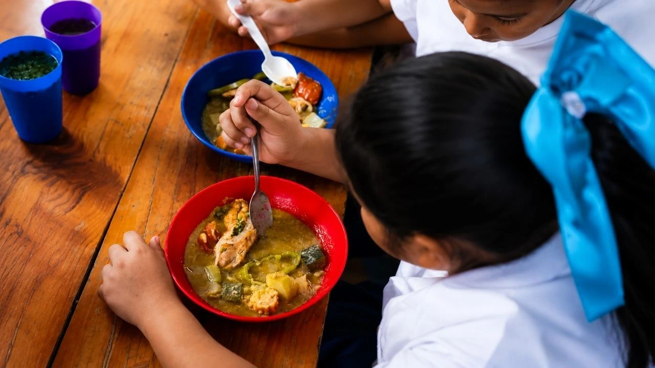 Honduras exporta la idea de un menú escolar con sabor a pescado Imagen de Honduras exporta la idea de un menú escolar con sabor a pescado