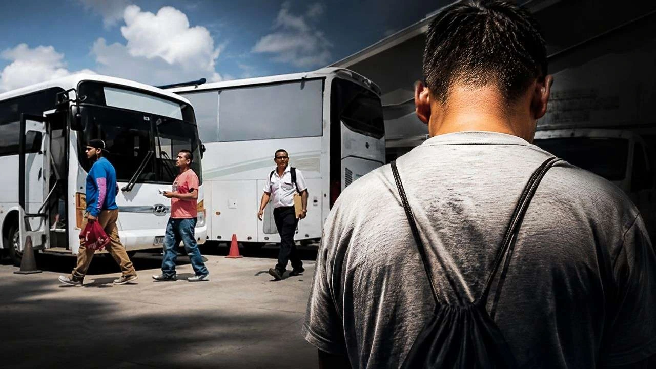 Imagen de ICE detuvo a 37 mexicanos en EE. UU.: el vuelo los dejó en Honduras