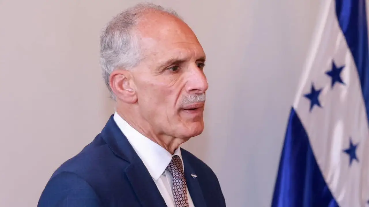 Asfura visitará en República Dominicana el muro que se construye en la frontera con Haití Imagen de Asfura visitará en República Dominicana el muro que se construye en la frontera con Haití