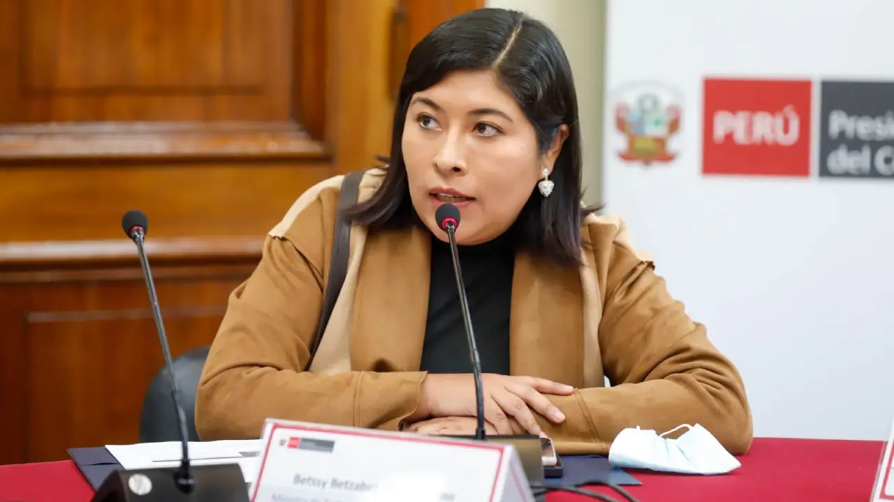 ¿Quién es Betssy Chávez en Perú? Su trayectoria y el caso que marcó su carrera Imagen de ¿Quién es Betssy Chávez en Perú? Su trayectoria y el caso que marcó su carrera