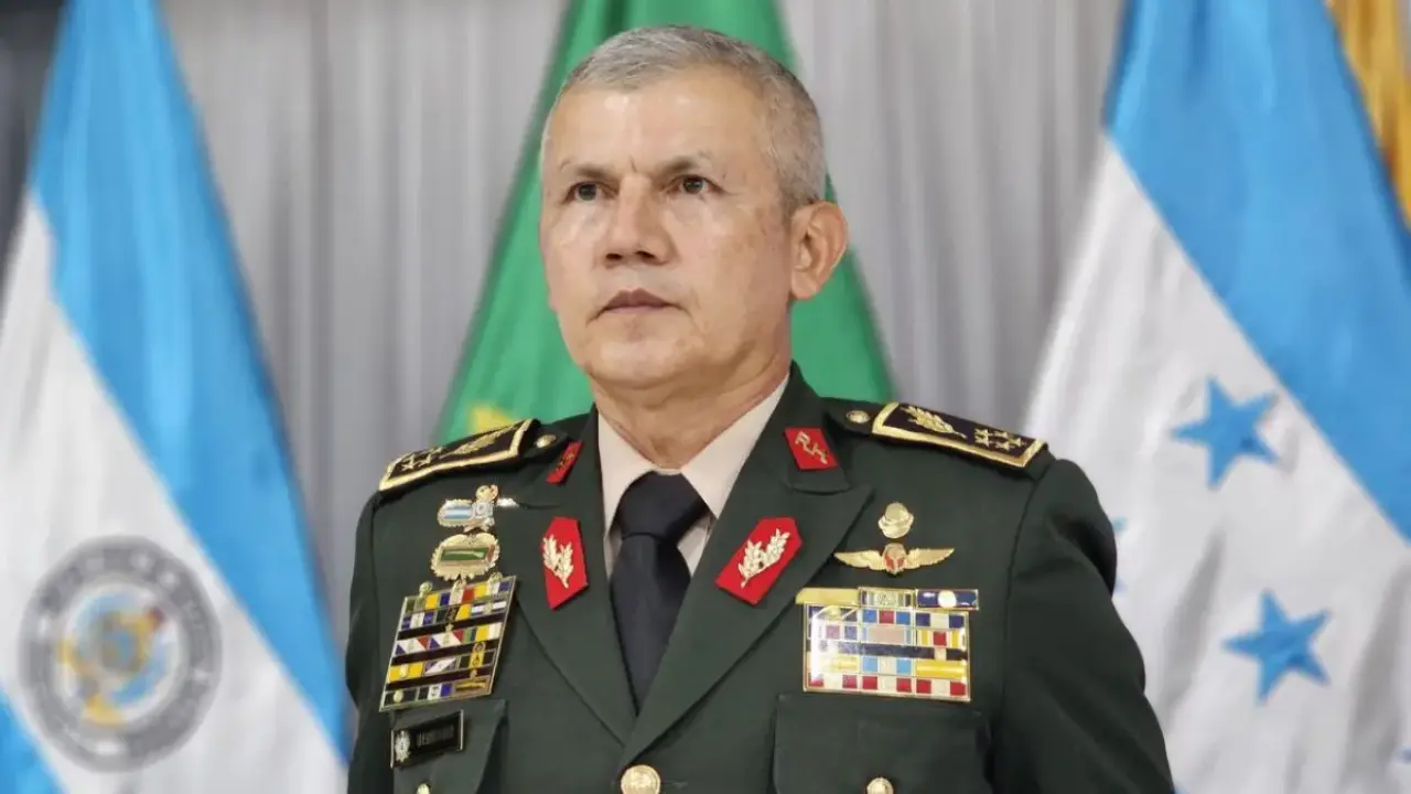 Roosevelt Hernández queda con medidas sustitutivas por ataques a la prensa Imagen de Roosevelt Hernández queda con medidas sustitutivas por ataques a la prensa
