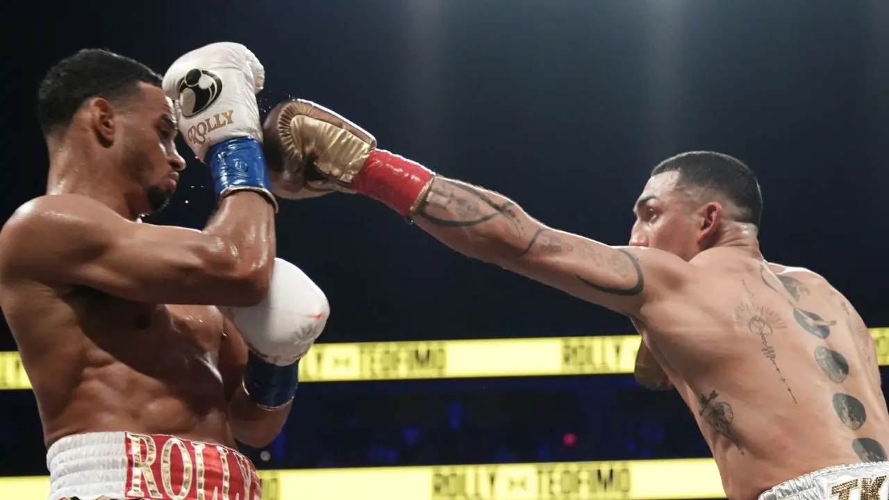 Teófimo López vuelve a hacer historia y conquista el título mundial wélter de la AMB Imagen de Teófimo López vuelve a hacer historia y conquista el título mundial wélter de la AMB