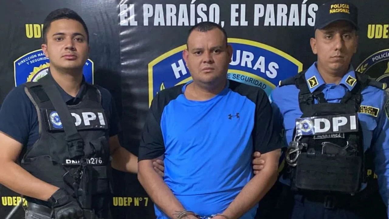 Capturan a Urías Lobo por caso de menor rapado por 500 lempiras Imagen de Capturan a Urías Lobo por caso de menor rapado por 500 lempiras
