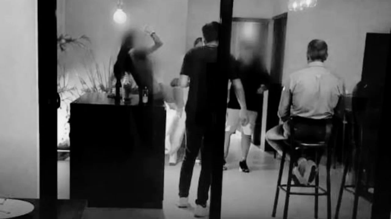 Video completo del parrillero Santa Cruz: clip del jueves de frater en Twitter Imagen de Video completo del parrillero Santa Cruz: clip del jueves de frater en Twitter