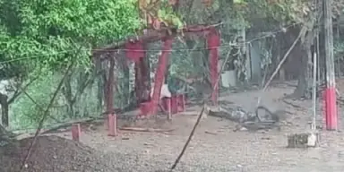 Imagen de Video capta momento en que rayo impacta y deja un muerto en La Ceiba