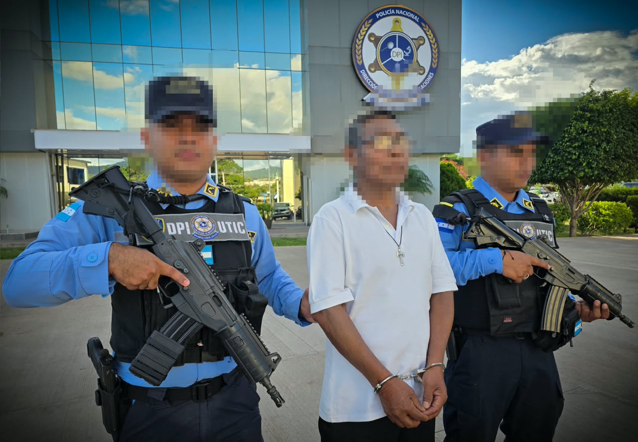 Foto del hondureño de 69 años acusado de abusar de menor