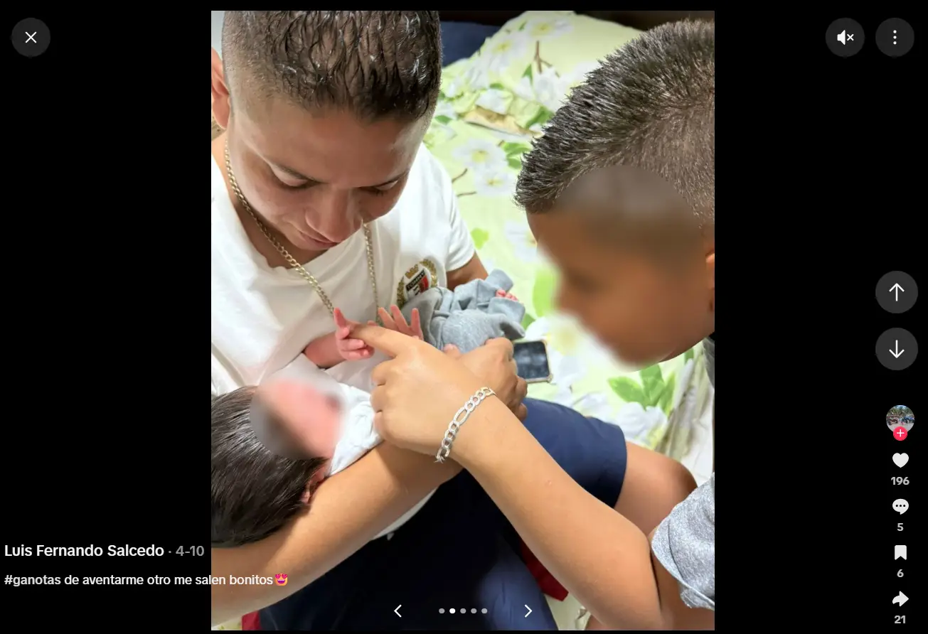 LuisFer Salcedo y sus hijos