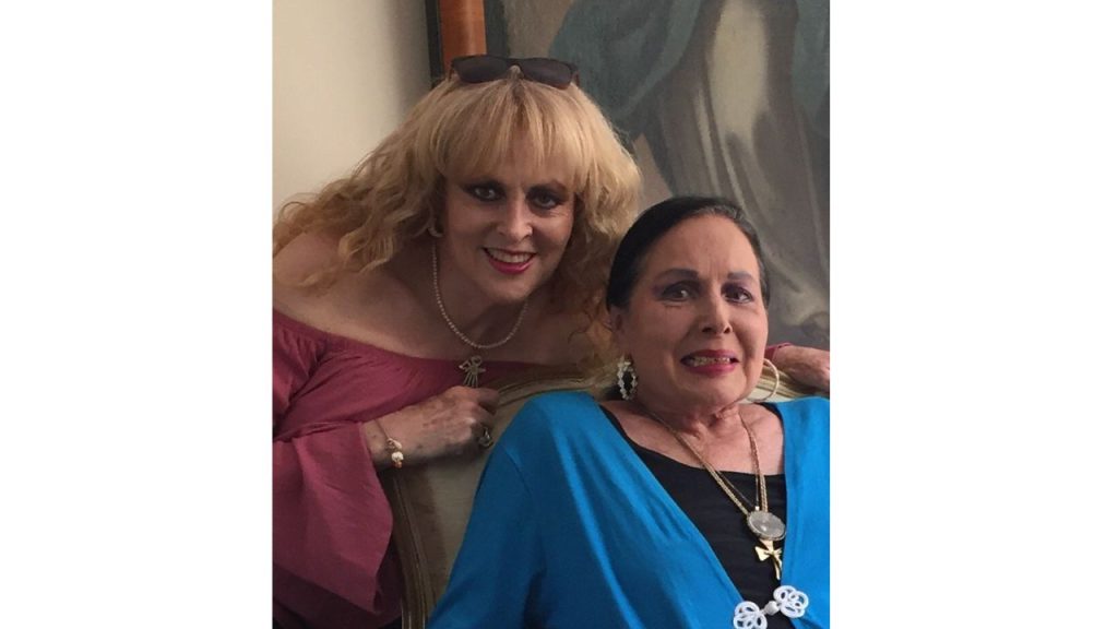 Fotografía de Flor Silvestre cuando estaba en vida.