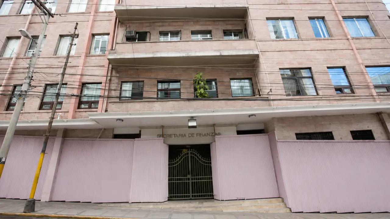 Fachada de la Secretaría de Finanzas