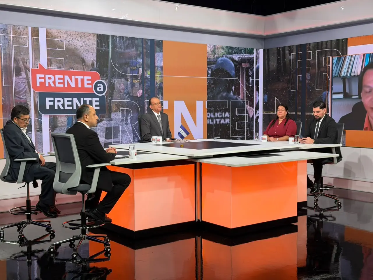 INVITADOS DE FRENTE A FRENTE