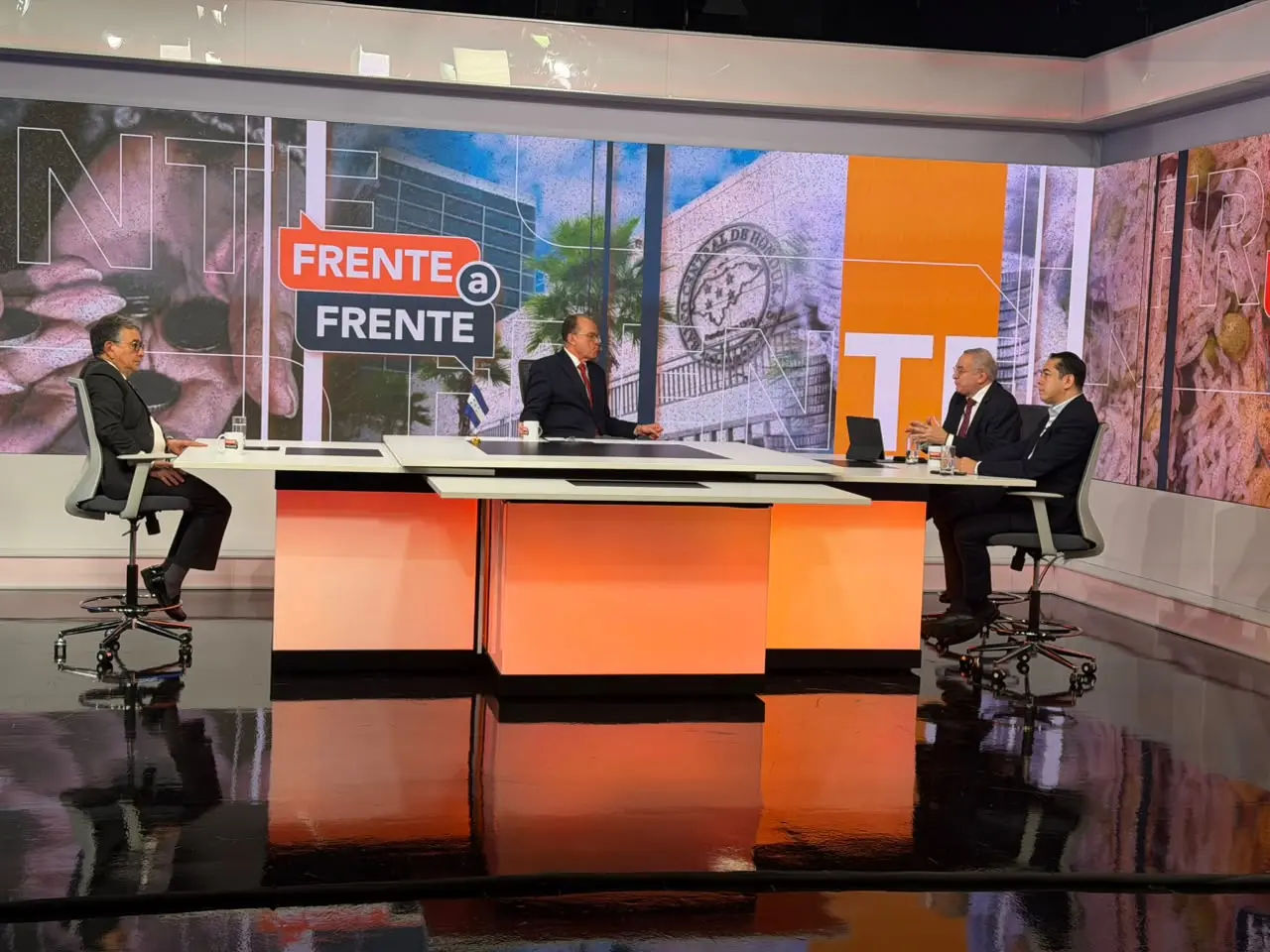 INVITADOS DE FRENTE A FRENTE