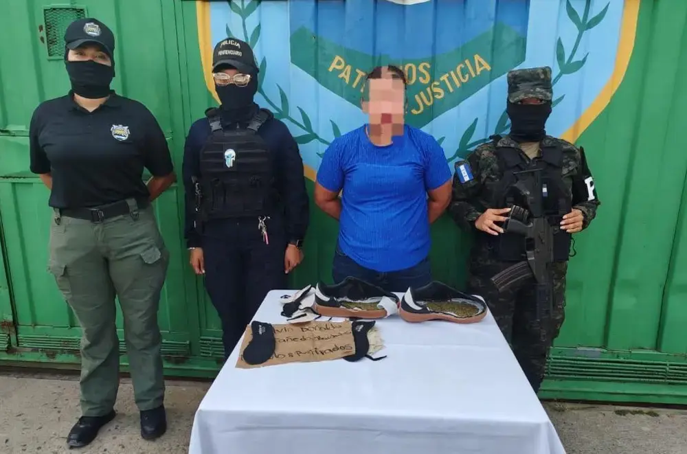 mujer detenida