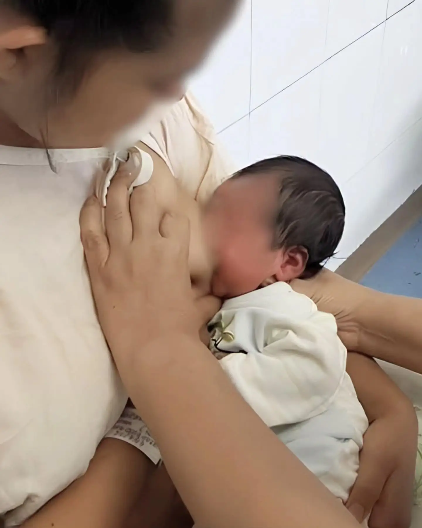 Foto de una de las menores que dio a luz en el Hospital Escuela