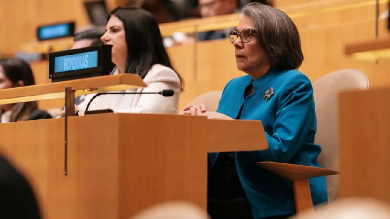 Canciller de Honduras Mireya Agüero