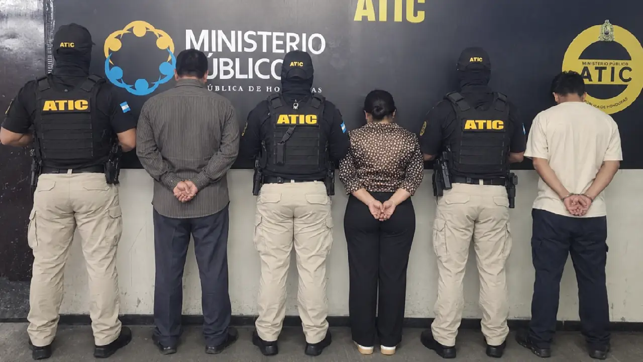Mulas financieras detenidas