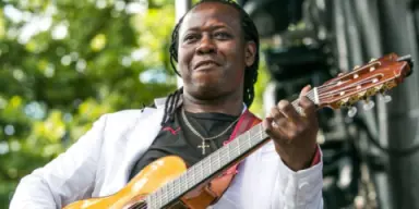 Imagen de Aurelio Martínez cumpliría 57 años: su música mantiene vivo el legado garífuna