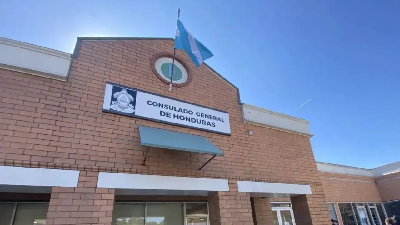 ¿Qué está pasando en consulados de Honduras? ¿Por qué los hondureños se quejan tanto? Imagen de ¿Qué está pasando en consulados de Honduras? ¿Por qué los hondureños se quejan tanto?