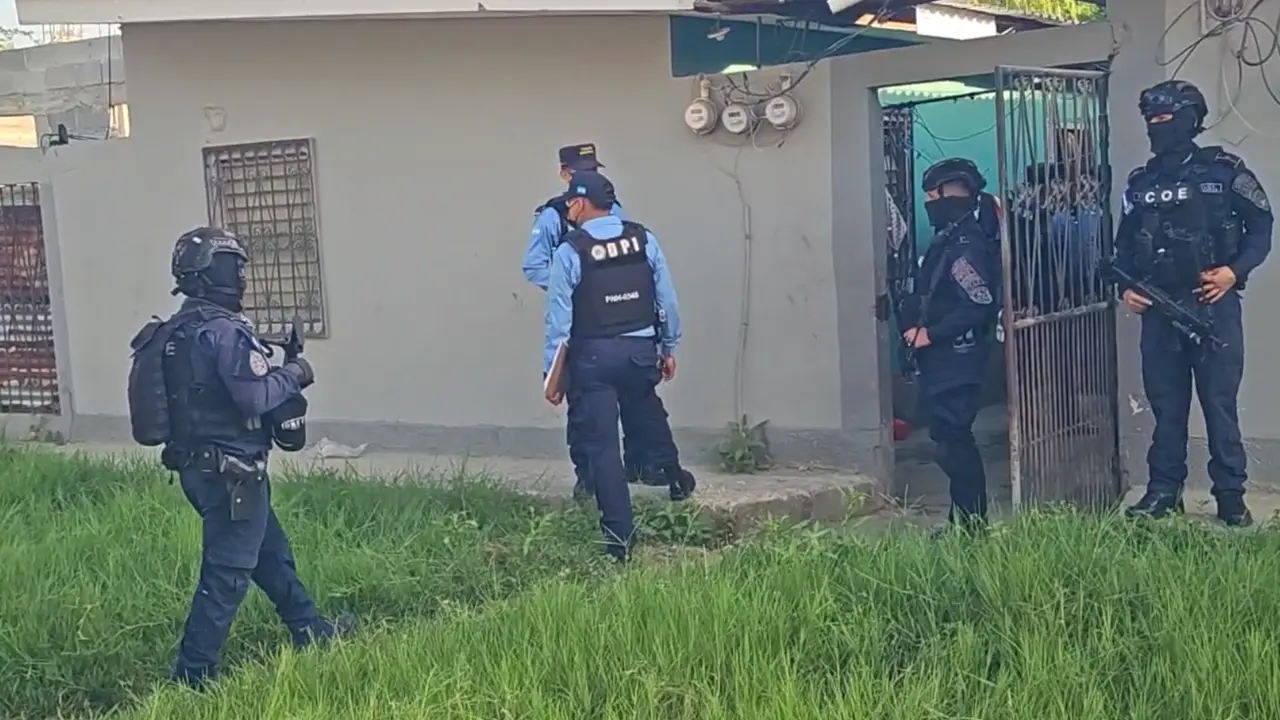 Asociaciones terroristas en la mira: ejecutan operativos en tres departamentos Imagen de Asociaciones terroristas en la mira: ejecutan operativos en tres departamentos