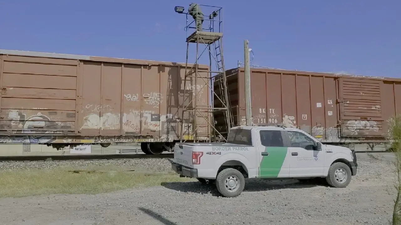 Hondureño quedó atrapado en una peligrosa travesía rumbo a Estados Unidos Imagen de Hondureño quedó atrapado en una peligrosa travesía rumbo a Estados Unidos