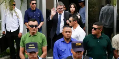 Imagen de Sobreseimiento definitivo dictan a expresidente Juan Orlando Hernández