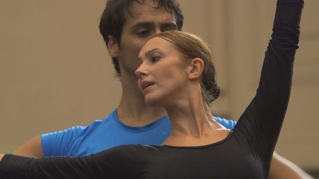 Pareja de bailarines.