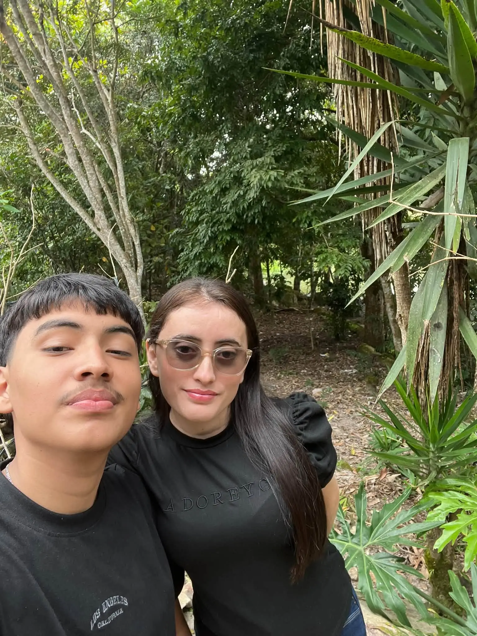 Foto de Endy Yadira Jiménez Calderón, hondureña que murió en su trabajo, junto a su sobrino