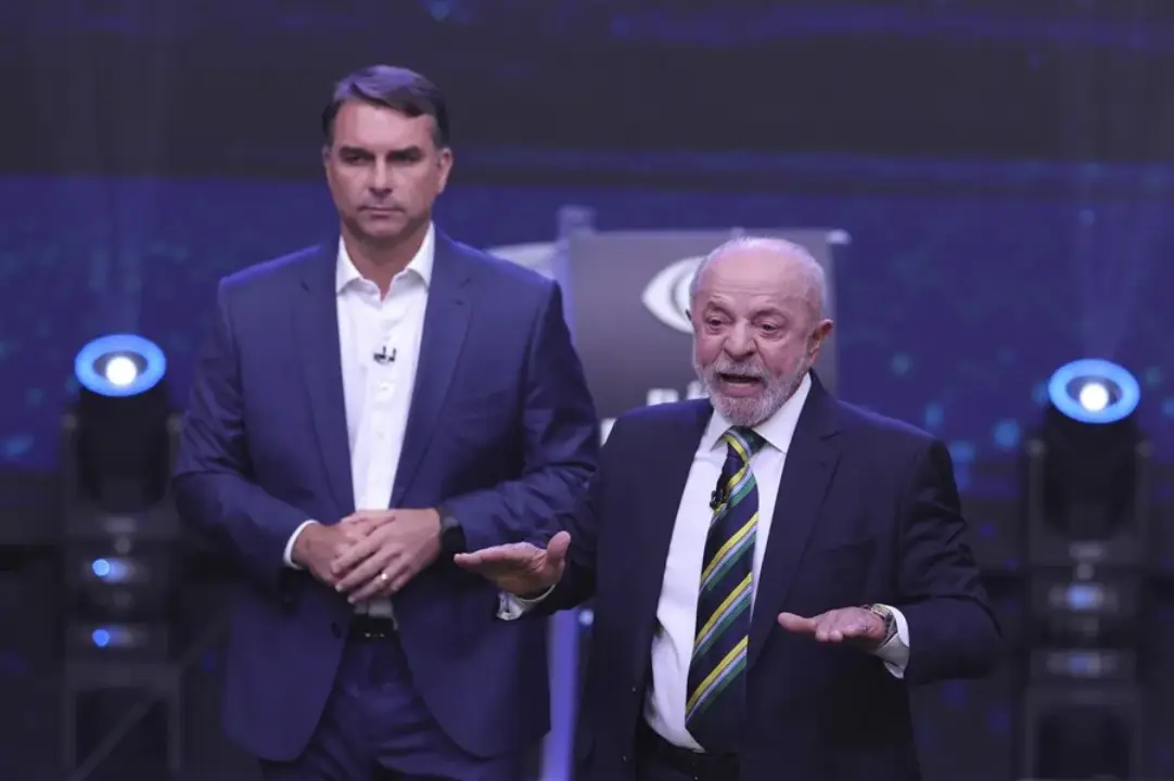 Flávio Bolsonaro y Lula da Silva