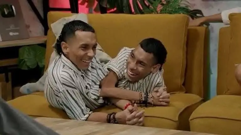 Foto de los hermanos siameses de Ecuador, José Luis y José Armando Cevallos