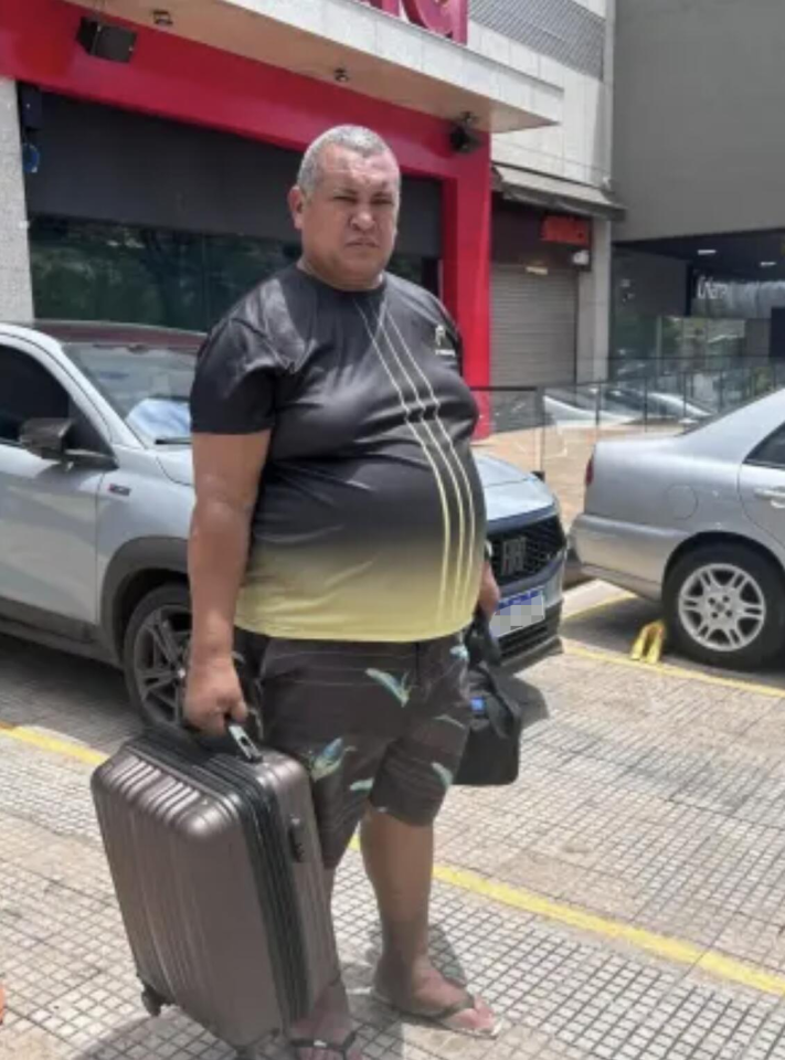 Edimar Rocha Martins, hombre que gastó sus ahorros para buscar a su novia creada con IA